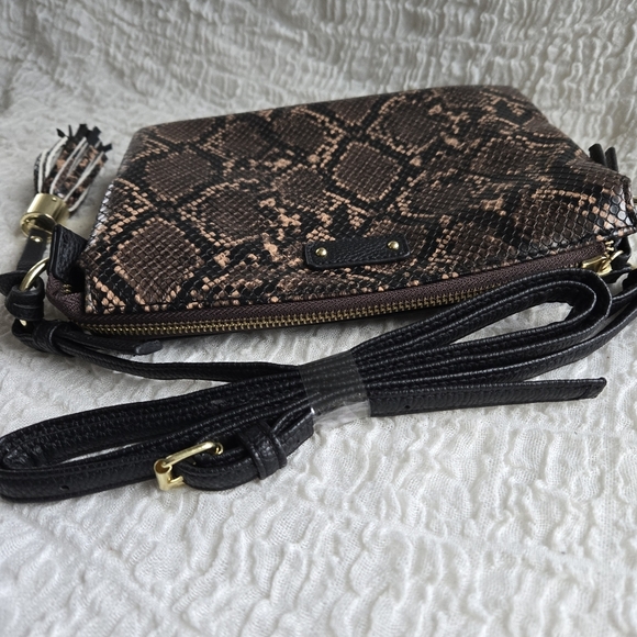 Crossbody or Shoulder Purse Bag Snake Print‎ Chic multiple pockets NWOT - Picture 6 of 13